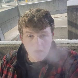 Meet your Posher, Riley